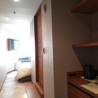 廊下側から見たスタンダードダブルです。