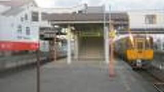 鳥取・島根の両県を横断する特急ですが…