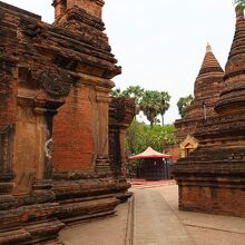 グービャウッジー寺院 (ミンカバー)