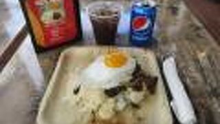 ロコモコを注文