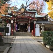 緑が多い安らぎの神社