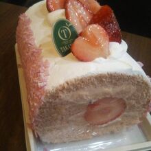 いちごのロールケーキ By あらは 新宿高野 上野松坂屋店のクチコミ フォートラベル