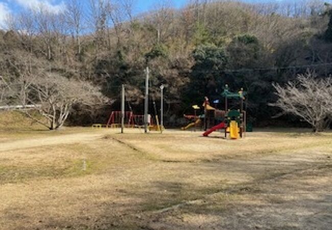 城跡へと続く登山道の中腹