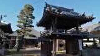 乙川沿いの激シブなお寺