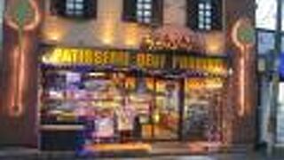 プリンの専門店です