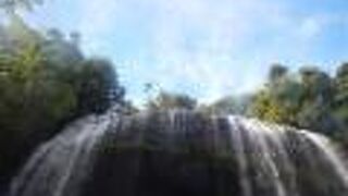 ガラスマオの滝