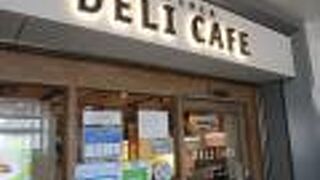 パンがメインですがパスタなどもあります