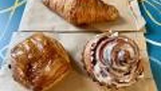 都会のパン屋　値段は高め