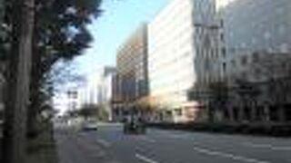 博多の町の大通り