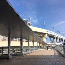 羽田空港に向かう高架