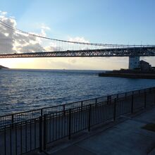 舞子公園から見る明石海峡大橋