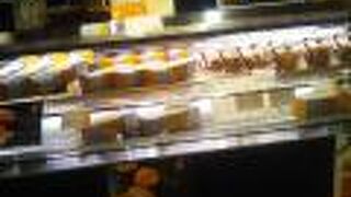 金のシュークリーム