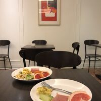 質素な朝食でした。