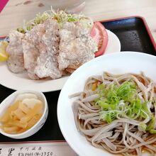 名物のからあげは絶品