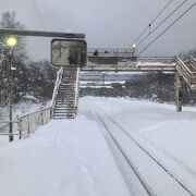 下り列車まで3分！静寂の余韻をホームで楽しむ事が出来なかった。