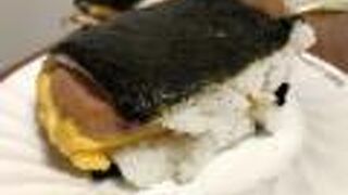 人気のボークたまごおにぎり店が空港にもあります