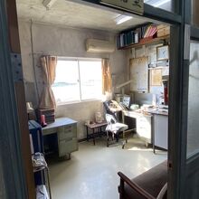 志木那島診療所事務室
