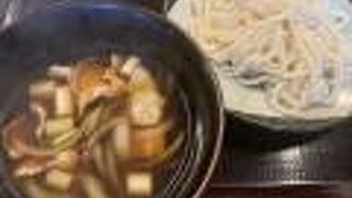 体が温まる肉汁うどん