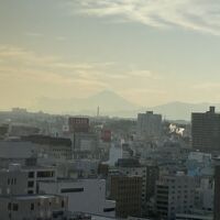 富士山がうっすら