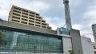 多機能な視聴者プラザ