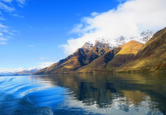 ニュージーランドの雄大な自然を楽しめます