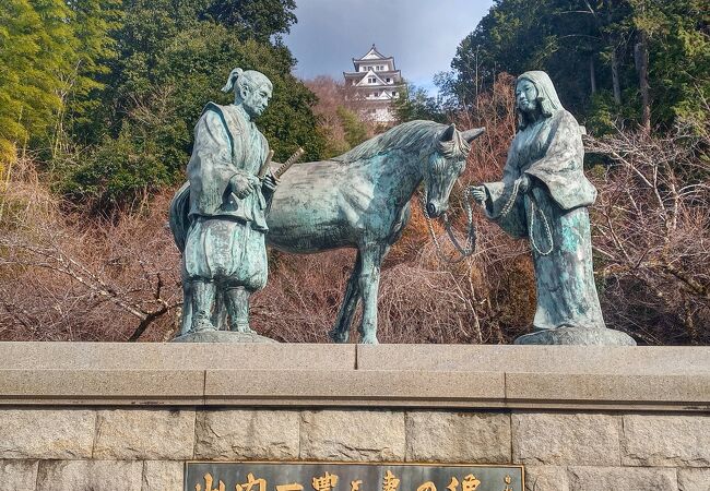 山内一豊と妻の銅像 クチコミ アクセス 営業時間 郡上八幡 フォートラベル 山内一豊と妻の銅像 クチコミ アクセス 営業時間 郡上八幡 フォートラベル