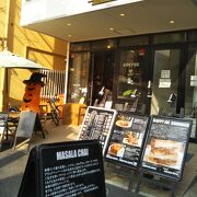 CHILLULU   HOSTELのカフェ