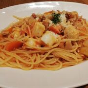 ランドマークプラザのシースルーエレベーターで地下２階へ　Bd２６でパスタランチ