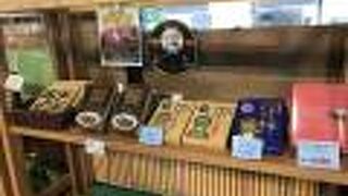 駐車場が少ないです。