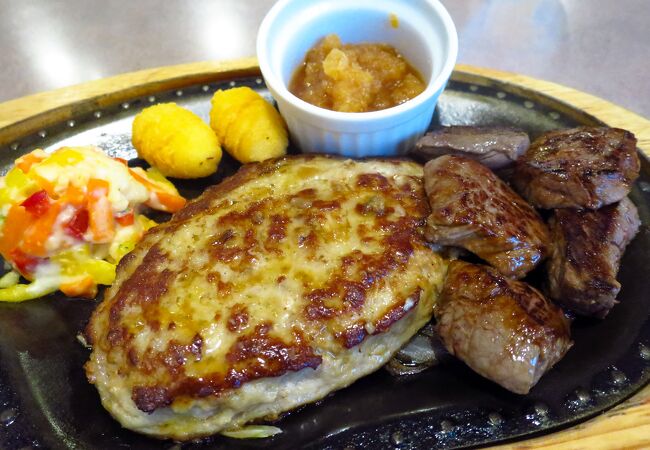 A hamburger restaurant for a quick lunch, but for large groups