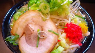 Typical Japanese ramen restaurant, counter seats only
