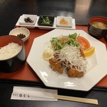 大山地鶏唐揚げ定食