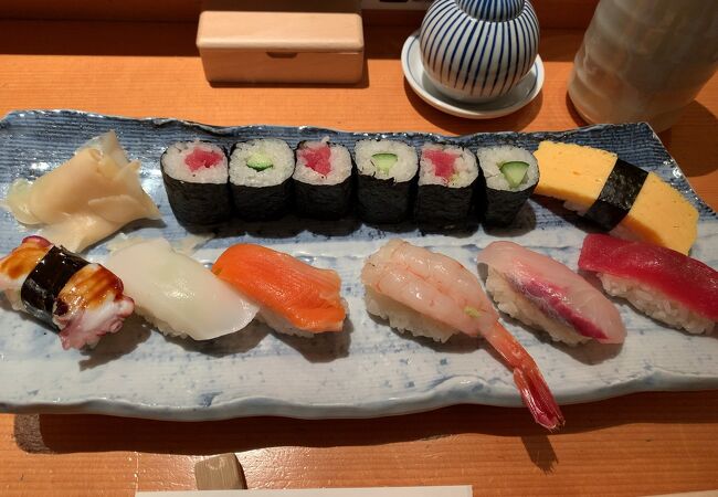 お得なランチセット（1650円）あり