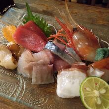お刺身の盛り合わせ