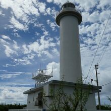 灯台自体はどしり。立派です。