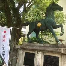御神馬像