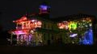 茨城県立歴史館の敷地内にあり、夕暮れからの散策も趣きあり。