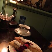 静かなカフェ