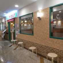 レストラン街は２フロア。