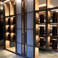  開化堂の特注茶筒がずらりと並んでいました