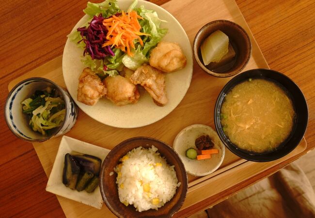 丁寧に作られたお料理が定食でいただけるランチ