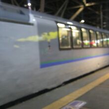 ある意味ステータスシンボルとも言えるハイデッカー車ですね。