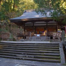 金鑚神社の拝殿