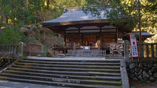 金鑚神社の本社