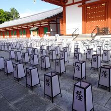 すごくたくさん並んでいて、圧巻です