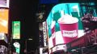 m&m's worldの向かい