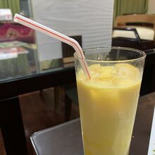 マンゴーラッシー　