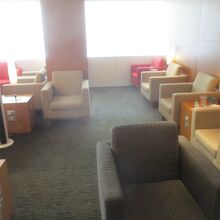 キャセイパシフィック ファーストアンドビジネスクラスラウンジ