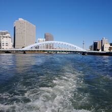 移り行く２３区の風景を堪能できる。