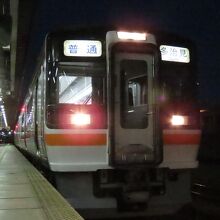 キハ25、美濃太田にて